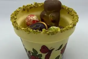 Pot fleuri garnit